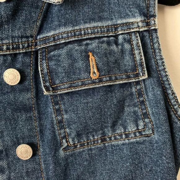 Tommy Hilfiger blue sleeveless denim vest, metal buttons, size Med - Picture 9 of 13